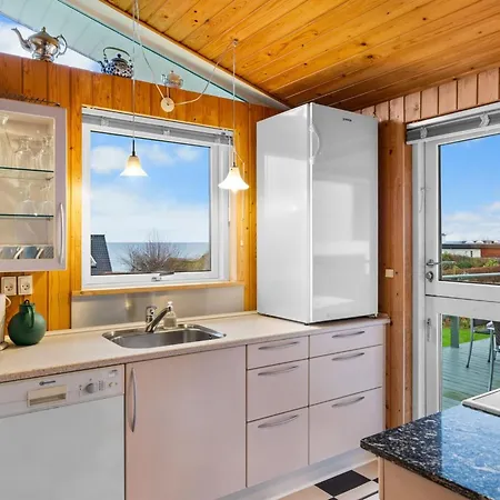 Slava - 75m From The Sea By Interhome