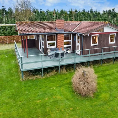 Slava - 75m From The Sea By Interhome *