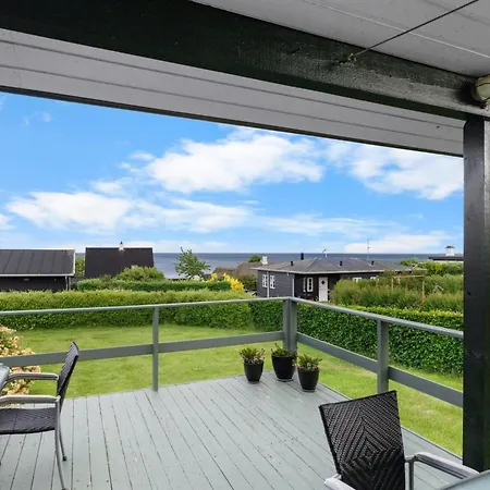 Slava - 75m From The Sea By Interhome *