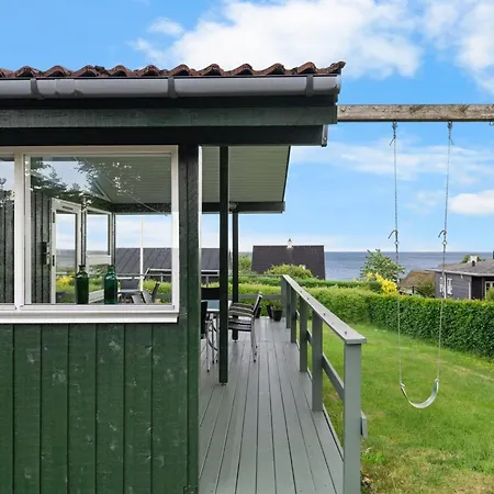 Slava - 75m From The Sea By Interhome *